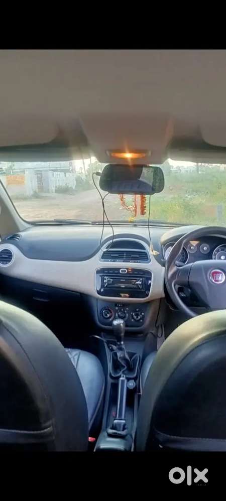 Well Maintainedfiat Punto 2015 Diesel 98000 Km Driven Vechile