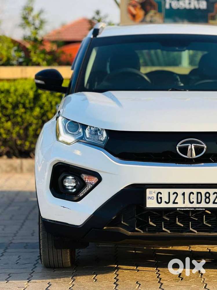 Tata Nexon 1.2 Revotron Xma Amt (s), 2022, Diesel