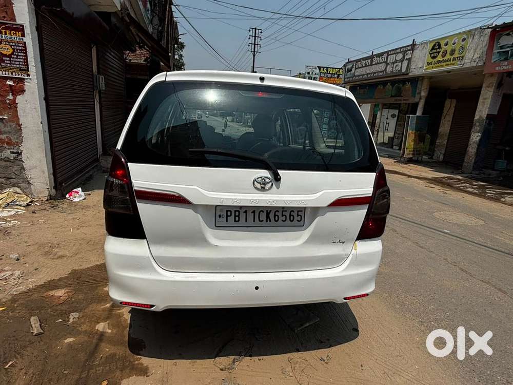 Toyota Innova Diesel 2014