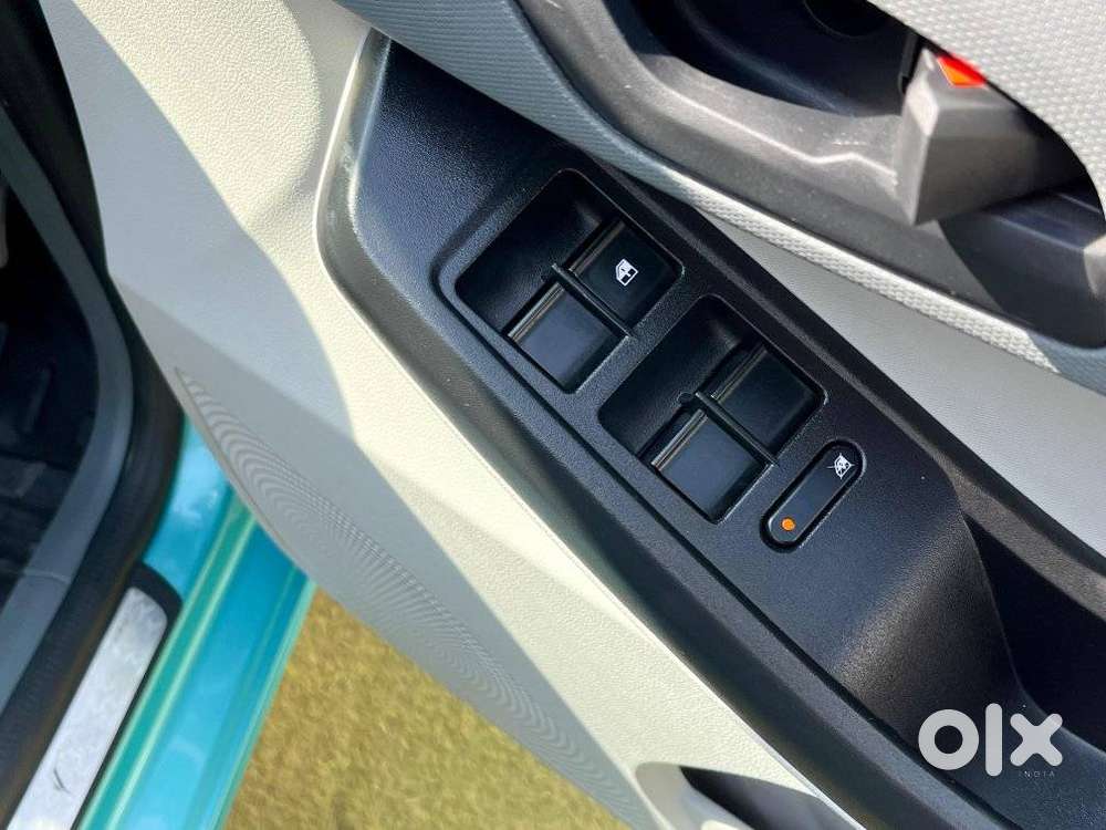 Tata Tiago 1.2 Revotron Xz (o), 2025, Petrol