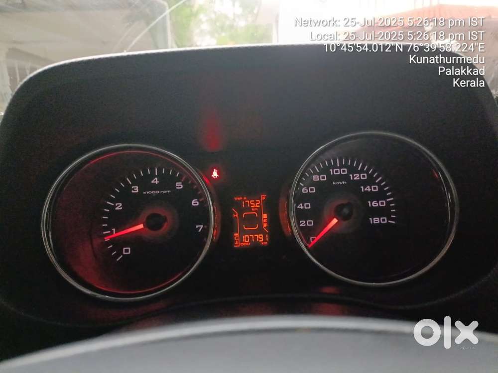 Mahindra Tuv 300 T8, 2016, Diesel