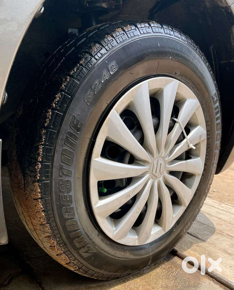 Maruti Suzuki Swift Dzire 1.2 Vxi Bsiv, 2015, Petrol