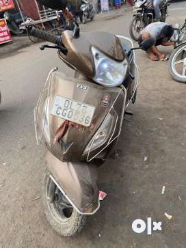Second hand scooty in indirapuram top