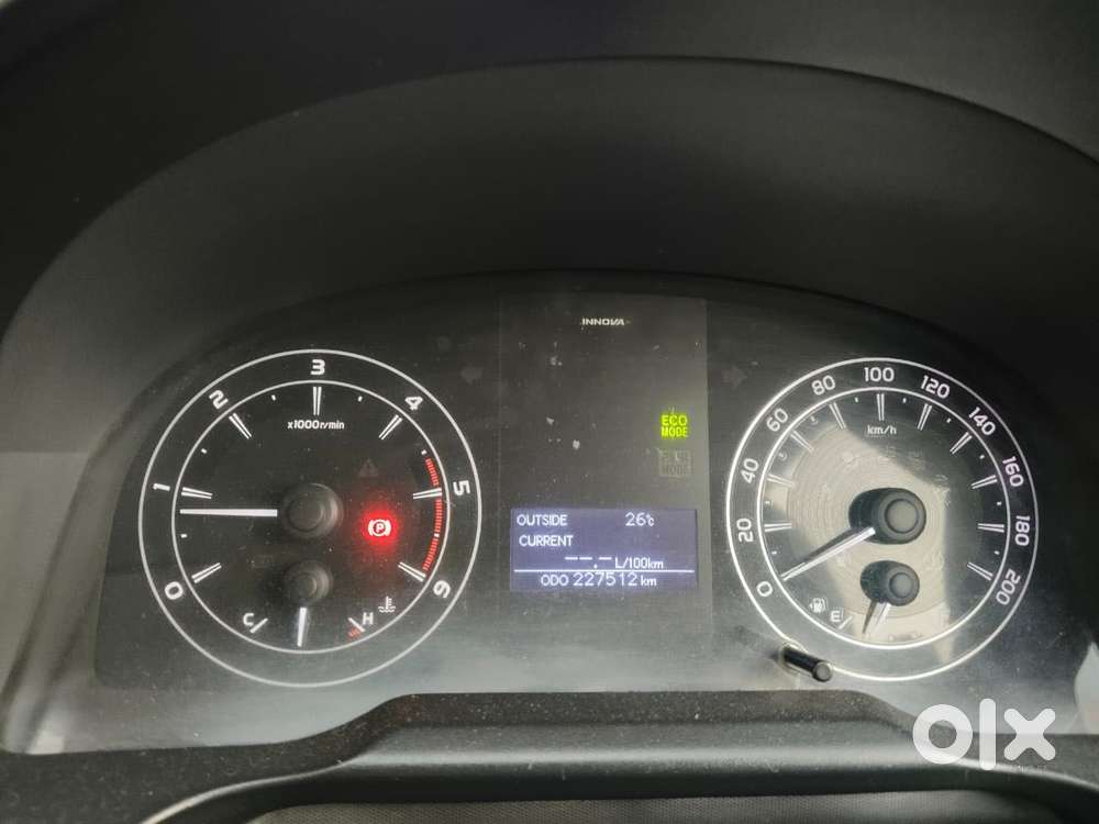 Toyota Innova Crysta 2.4 G Mt, 2017, Diesel