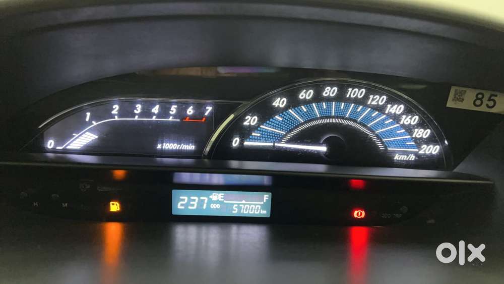 Toyota Etios Liva Vx Dual Tone, 2017, Petrol