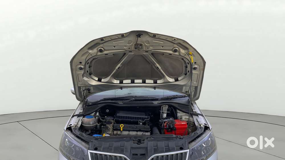 Skoda Rapid 1.6 Mpi At Style, 2017, Petrol