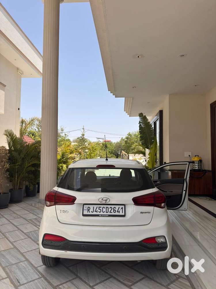 Hyundai Petrol 2018 Car