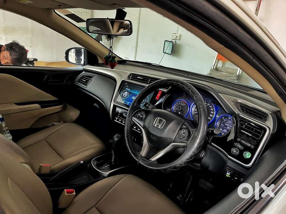 Automatic Honda City Petrol+cng