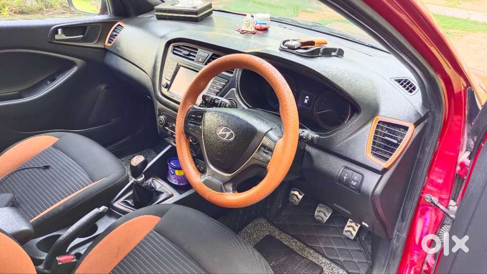 Hyundai I20 Active 2015 Cng, 116999 Km Personal Driven