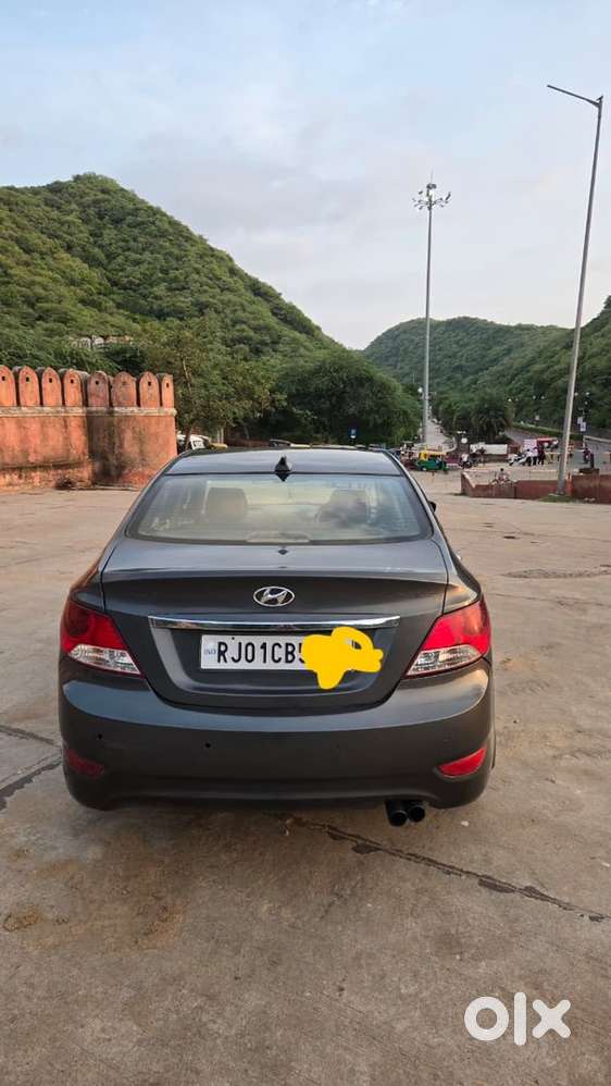 Hyundai Fluidic Verna 2013