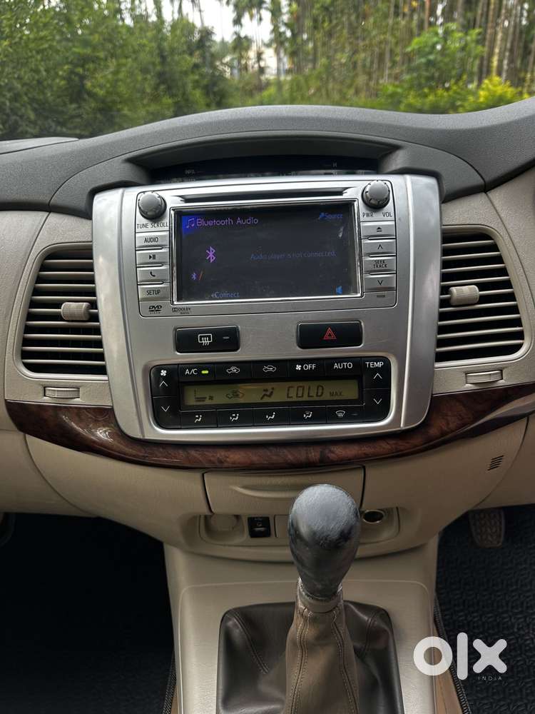 Toyota Innova 2.5 Vx (diesel) 7 Seater Bs Iv, 2014, Diesel