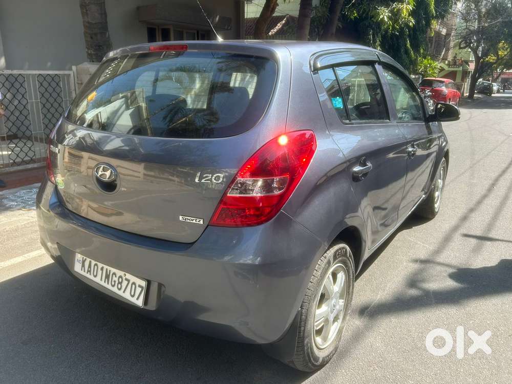 Hyundai I20 2010-2012 1.2 Sportz, 2011, Petrol