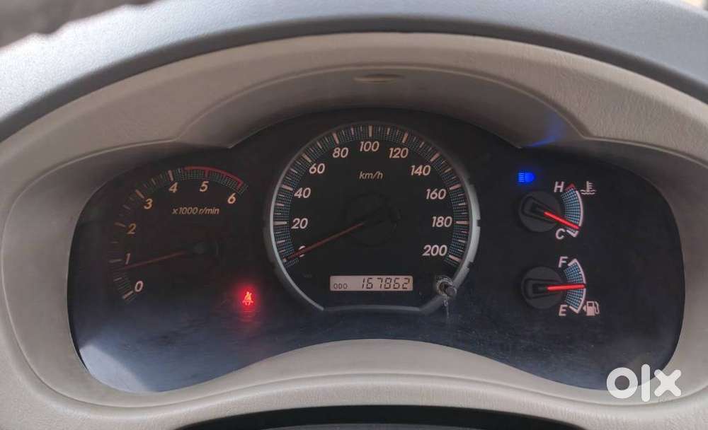 Toyota Innova 2009-2011 2.5 E 8 Str, 2012, Diesel