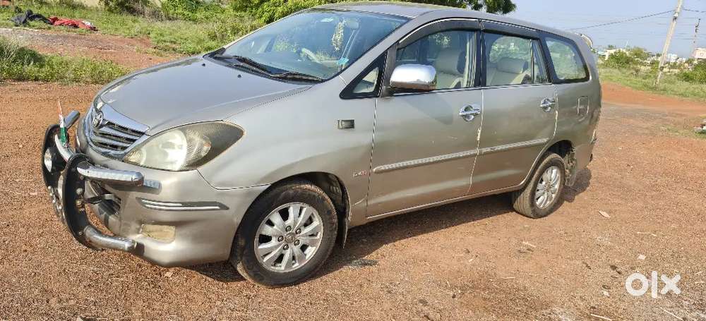Toyota Innova 2.5 V Varsn 2009