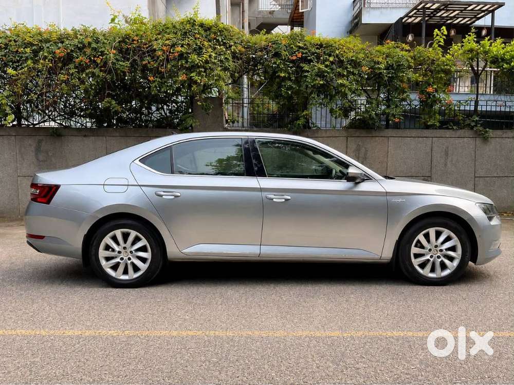 Skoda Superb 2.0 L&k Tsi At, 2020, Petrol