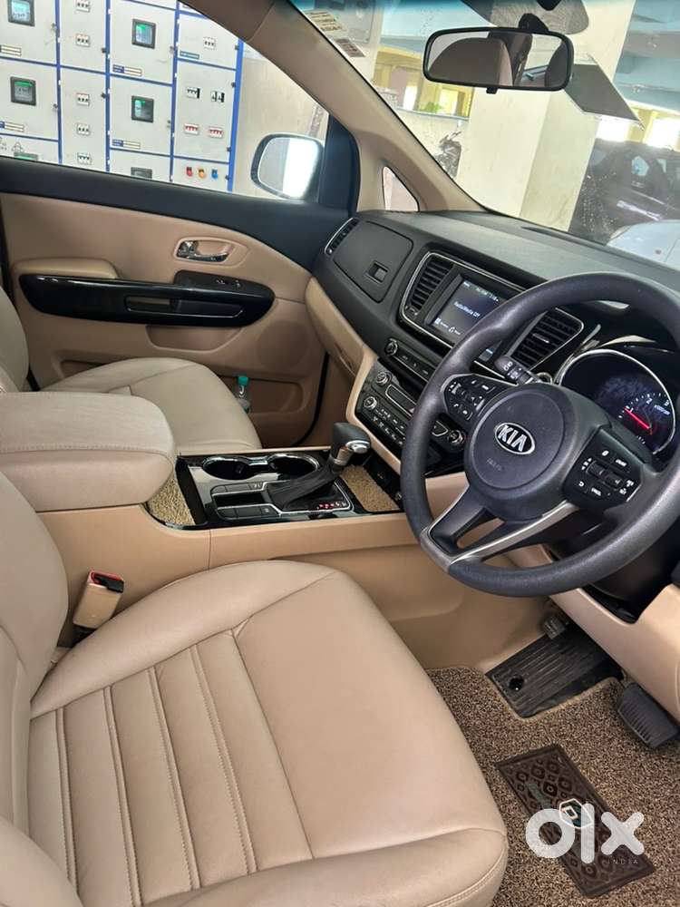 Kia KA4 (Carnival) Diesel 49000 Km Driven