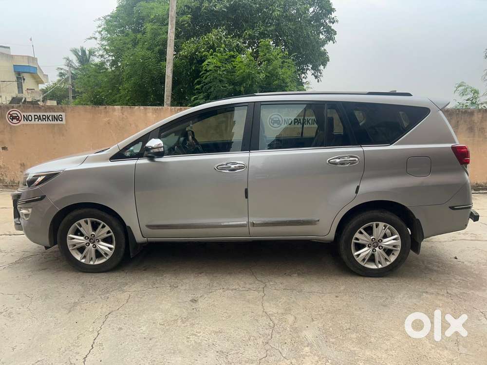 Toyota Innova Crysta