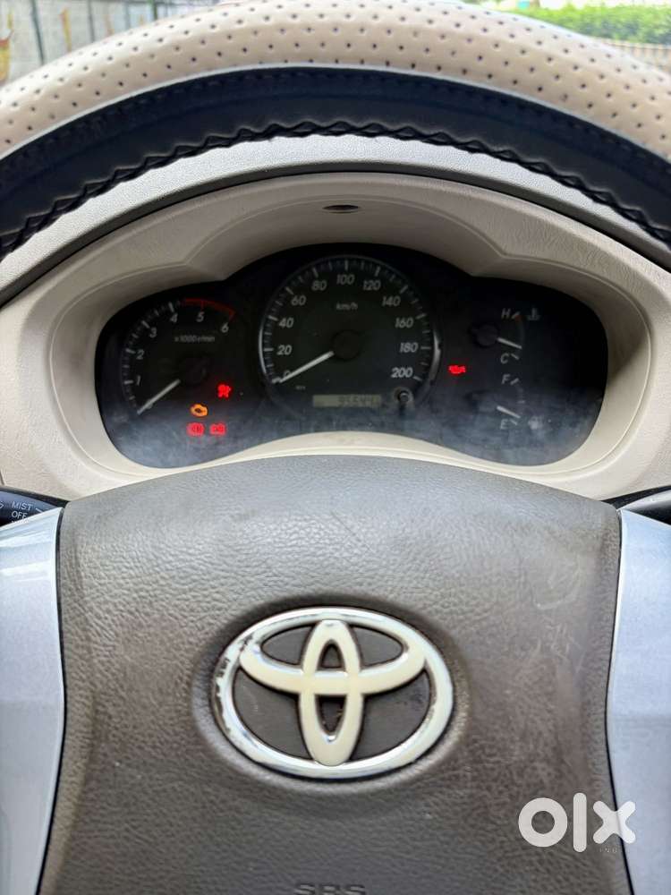 Toyota Innova 2.5 E, 2014, Diesel