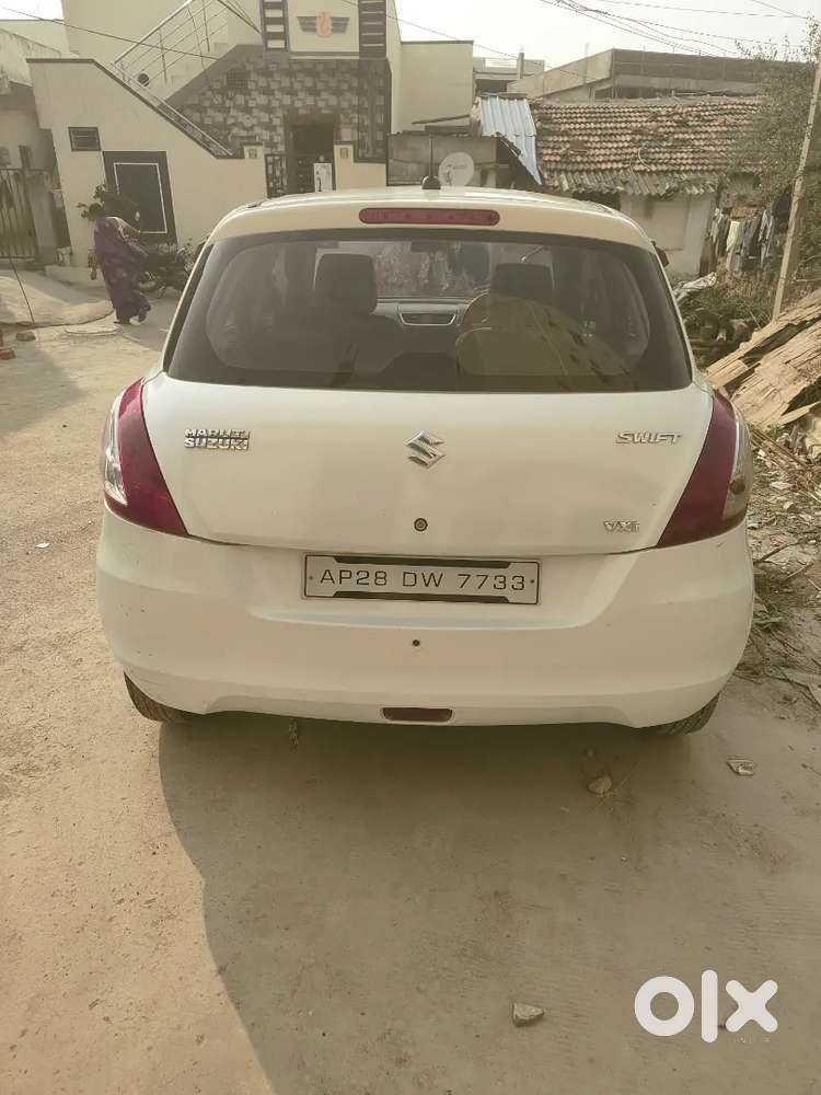 Maruti Suzuki Swift 2013 Petrol 97000 Km Driven