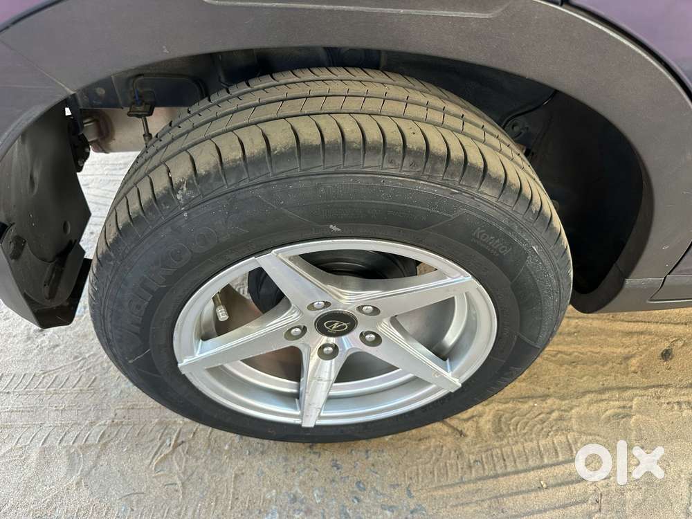 Hyundai Venue 1.2 S (o), 2020, Petrol