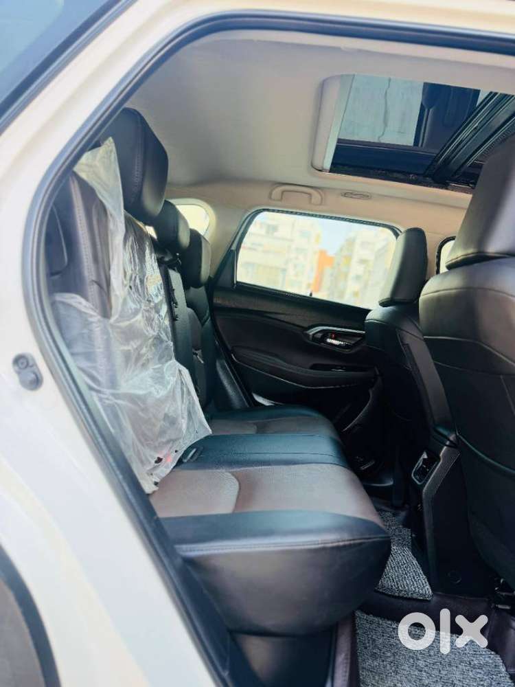 Toyota Urban Cruiser Hyryder 1.5 V Hybrid, 2024, Petrol