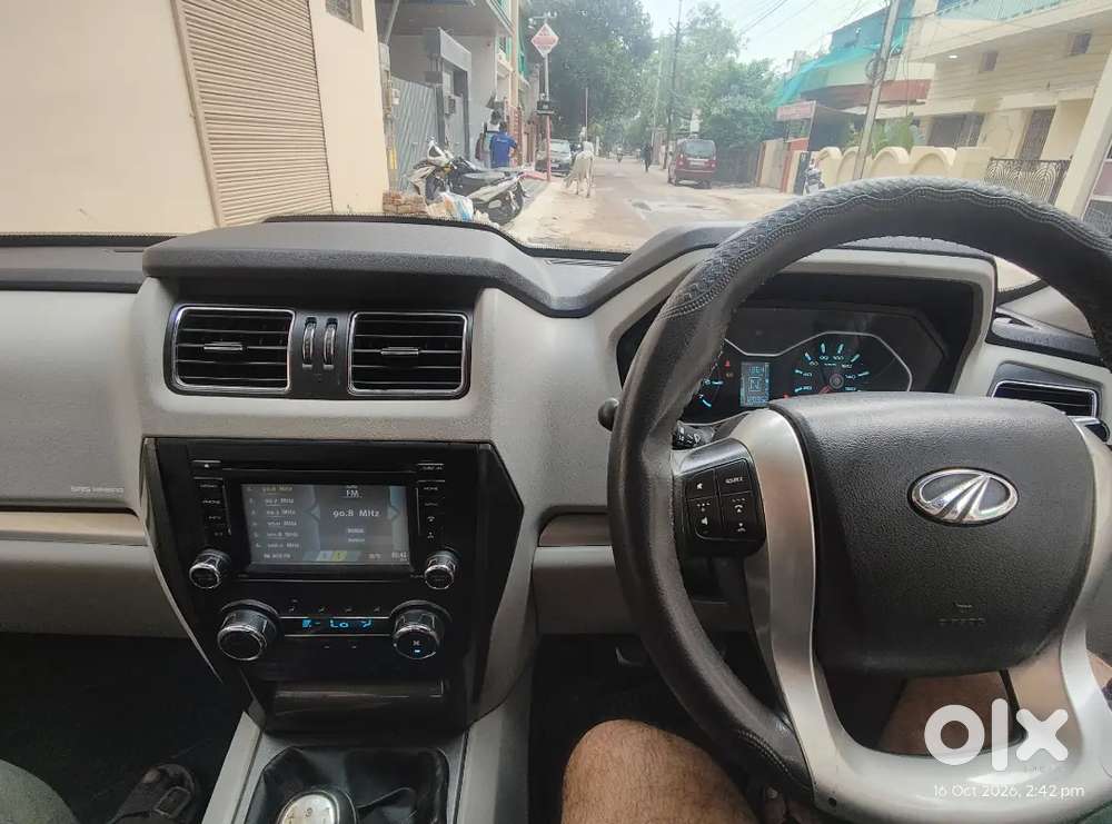 Mahindra Scorpio 2.2 S10 Diesel 2015