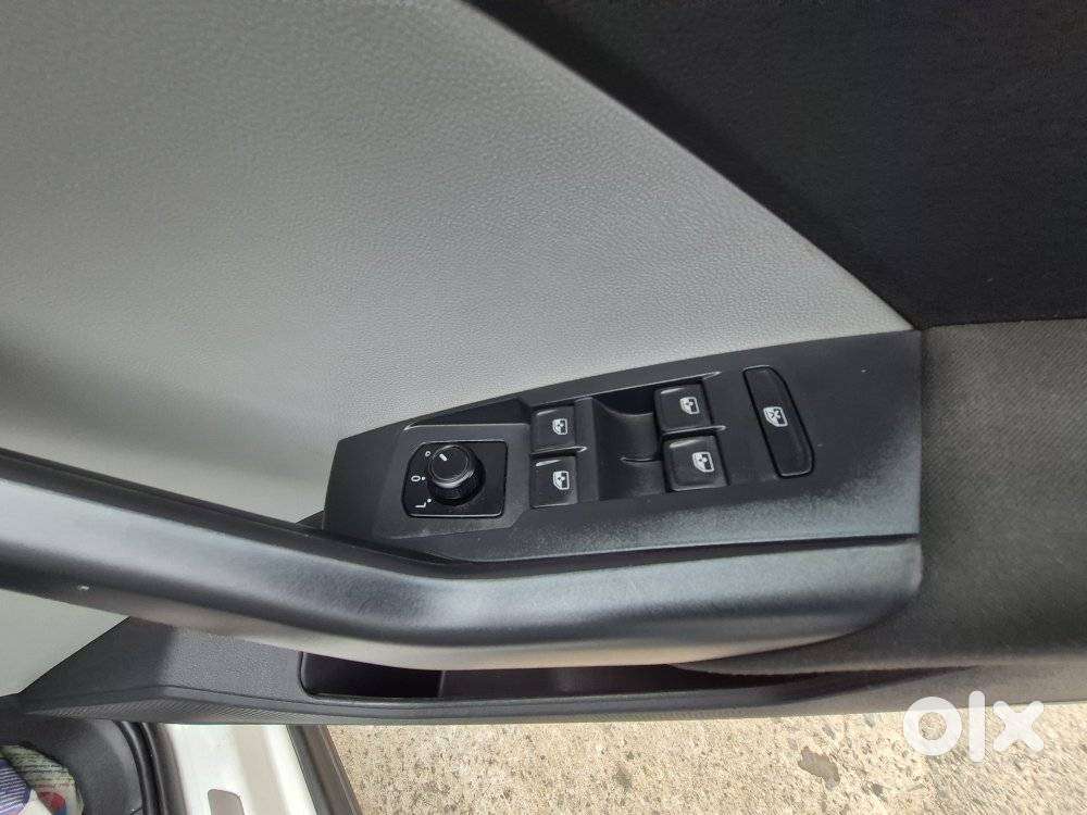 Skoda Kushaq 1.0 Tsi Ambition, 2022, Petrol
