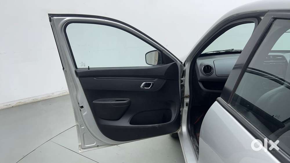 Renault Kwid 2019-ongoing 1.0 Rxt Amt (o), 2019, Petrol