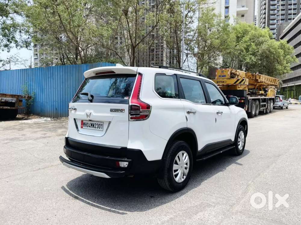 Mahindra Scorpio N Z4 Petrol At 7 Str, 2025, Petrol