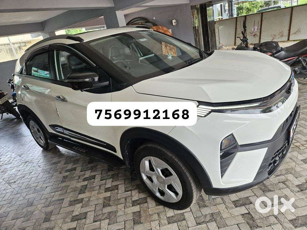 Tata Nexon Pure 1.2 S Revotron Petrol 6 Mt, 2023, Petrol