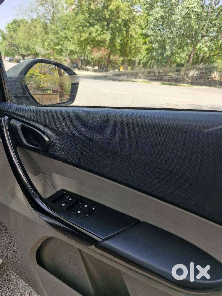 Tata Tiago 1.05 Revotorq Xt, 2017, Petrol