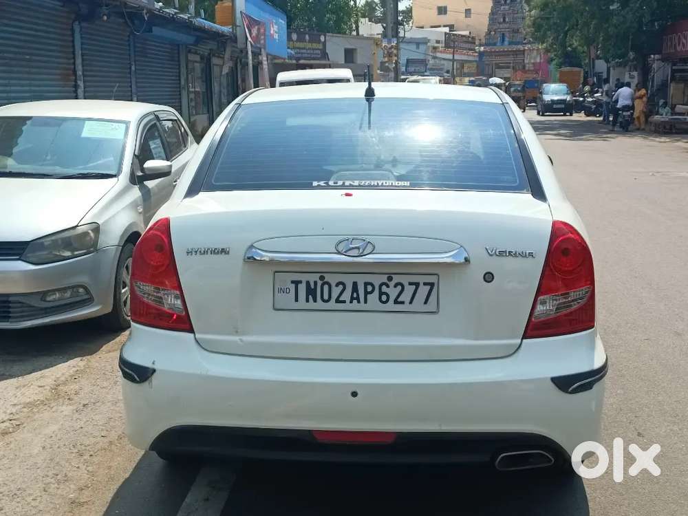 Hyundai Verna 2010