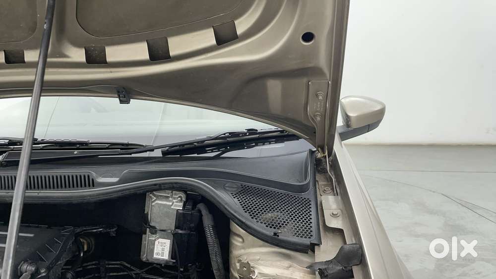 Volkswagen Vento 1.6 Highline, 2019, Petrol