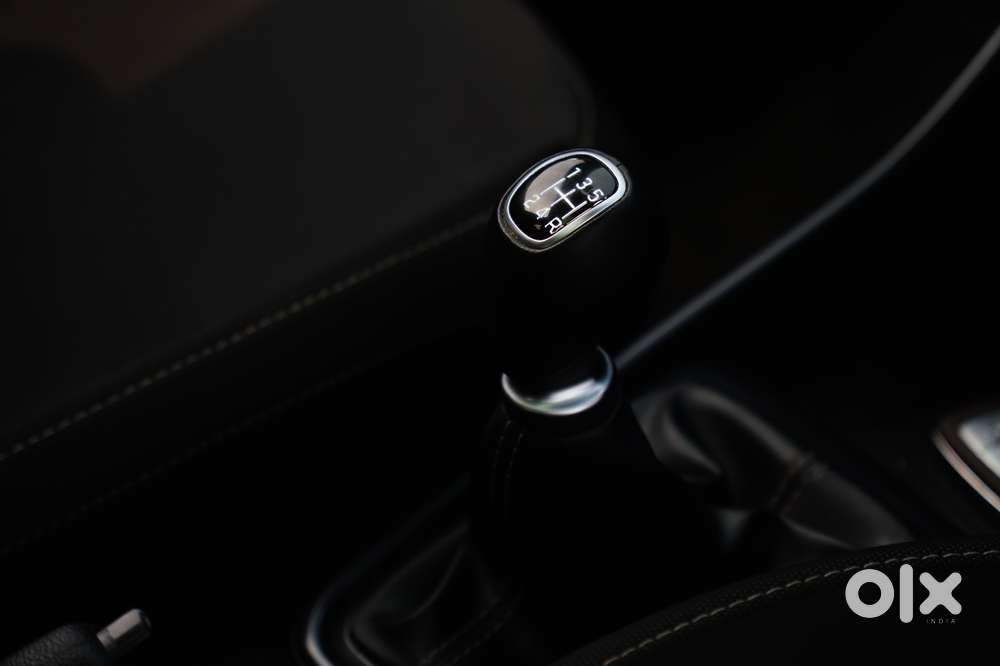 Hyundai I20 Petrol Asta, 2023, Petrol