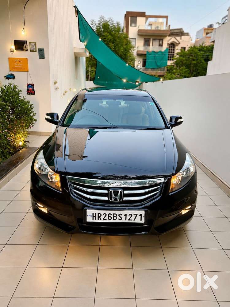 Honda Accord 2.4 Elegance Manual, 2012, Petrol