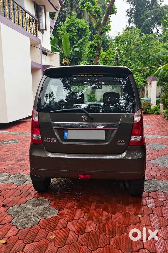 Maruti Suzuki Wagon R 1.0 Vxi Amt, 2017, Petrol
