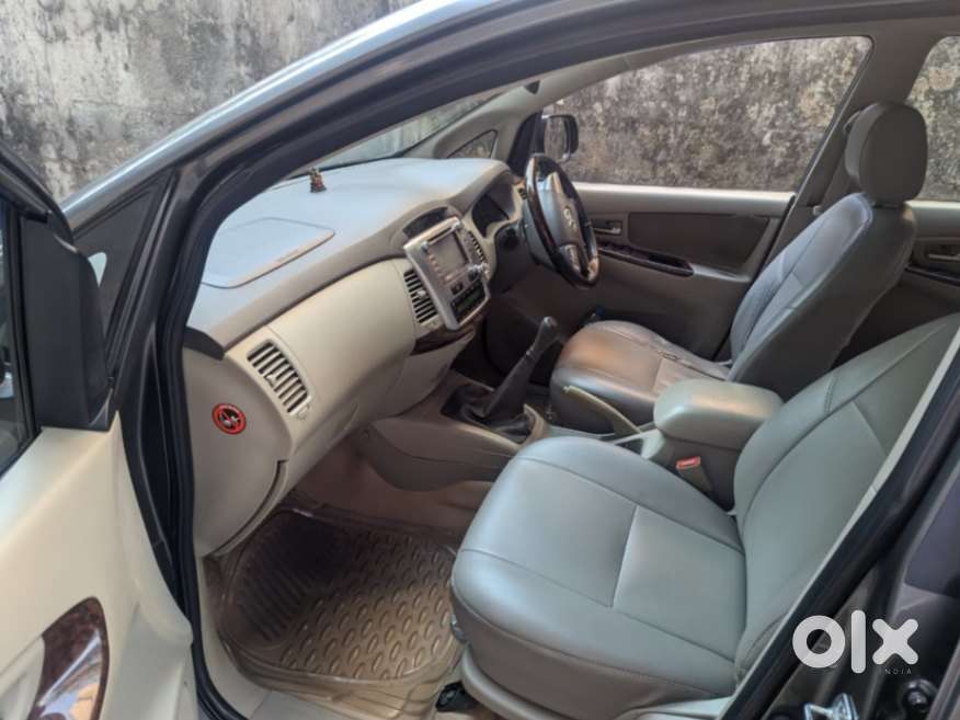 Toyota Innova 2.5 Vx 7 Seater Bs Iv, 2013, Diesel