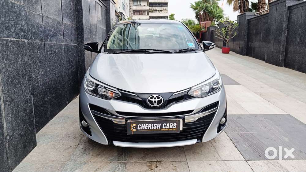 Toyota Yaris V Cvt, 2020, Petrol