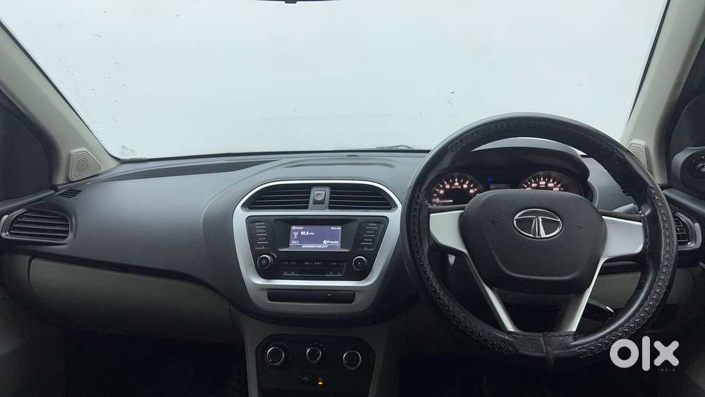 Tata Tiago 1.2 Revotron Xt, 2017, Petrol