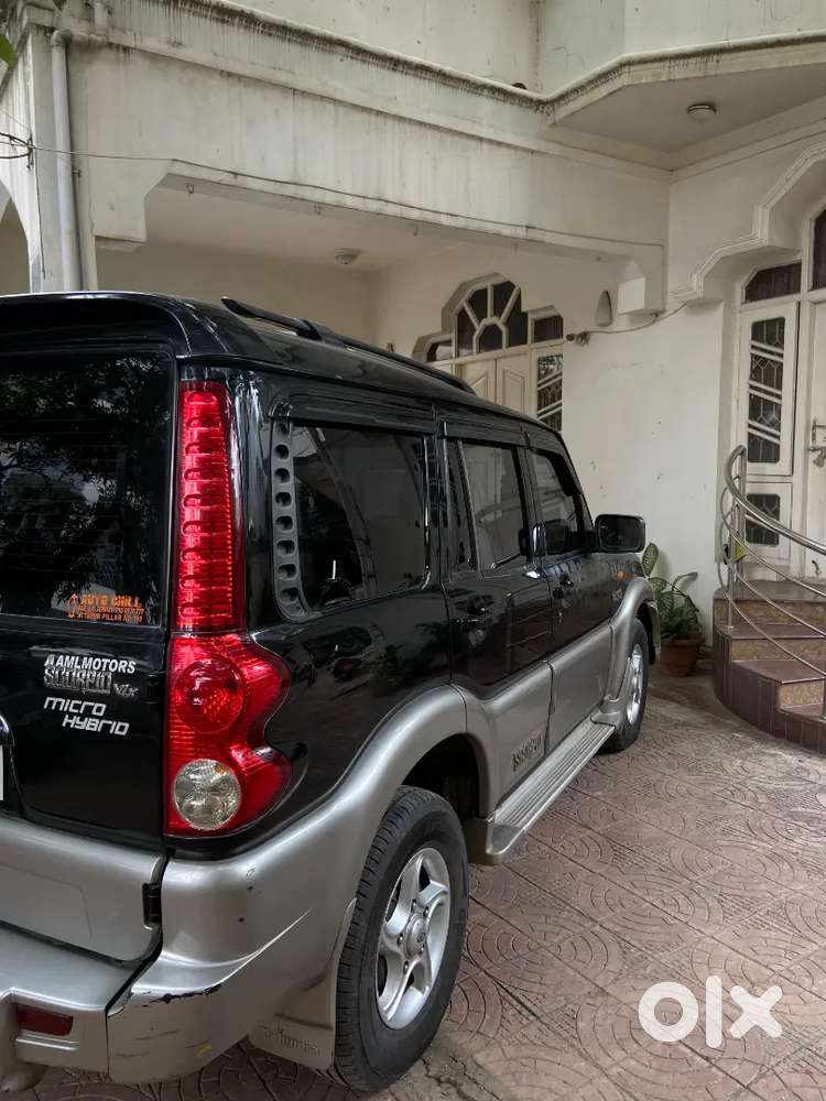 Mahindra Scorpio 2010 Car Manual