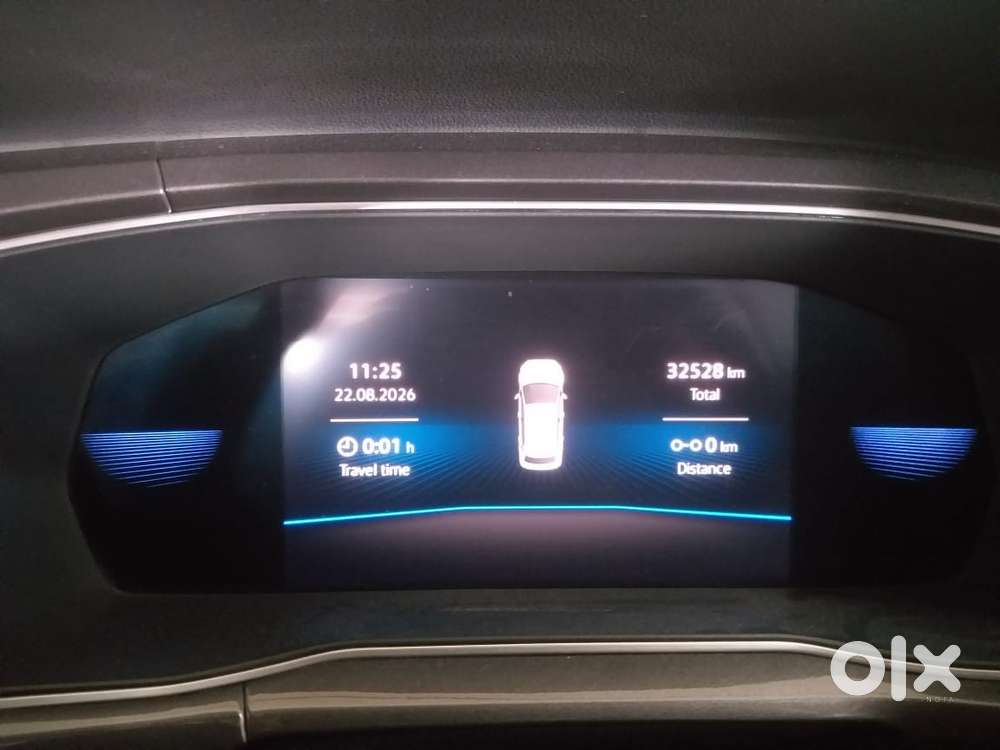Volkswagen Taigun 1.0 Tsi Topline At, 2023, Petrol