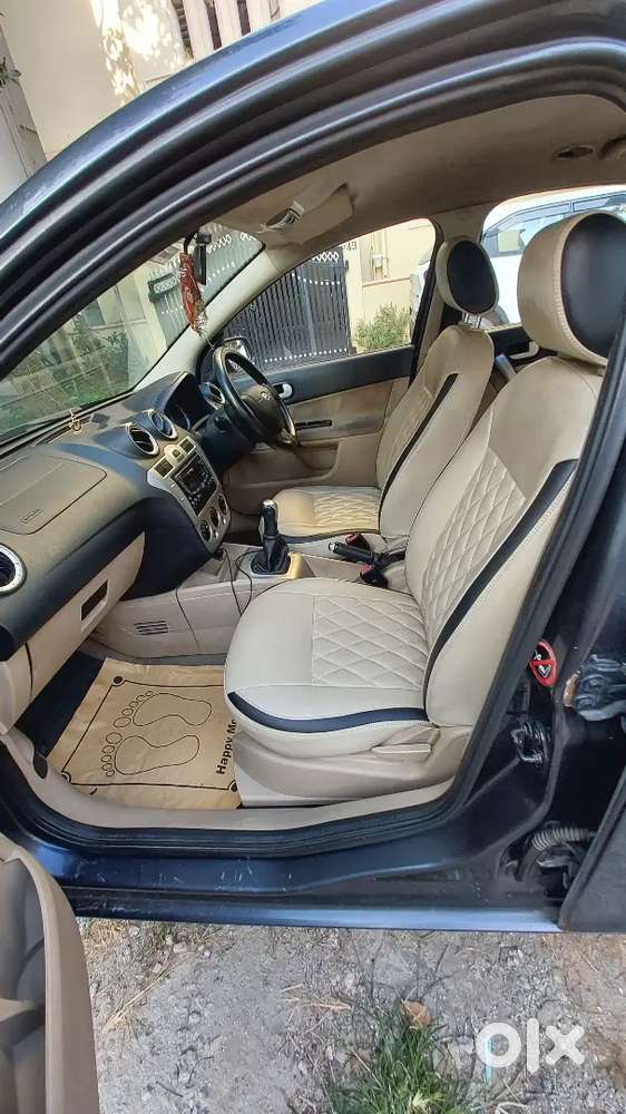 Ford Classic Titanium 2013 Model