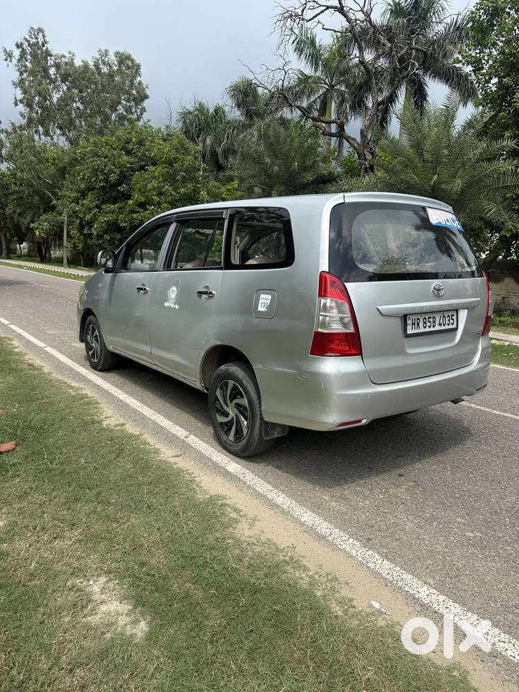 Toyota Innova 2.5 G (diesel) 8 Seater, 2014, Diesel