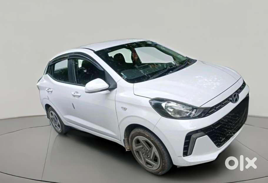Hyundai Aura 2015 Manual