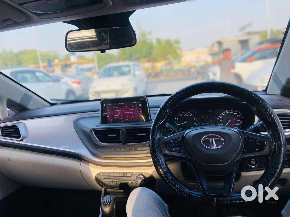 Tata Altroz Xz, 2022, Petrol