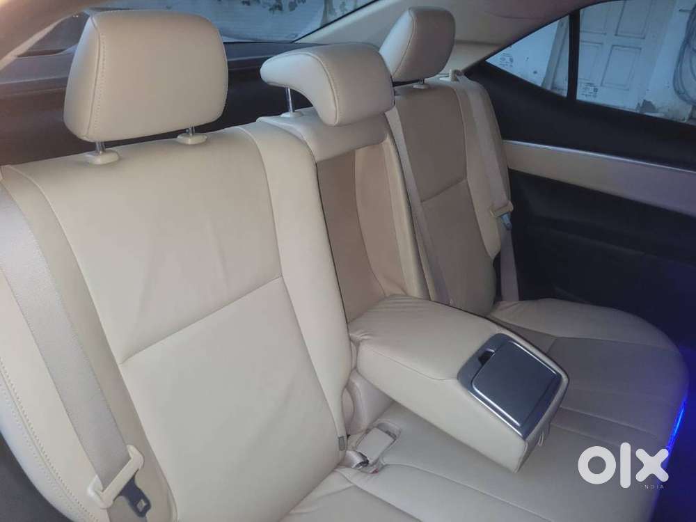 Toyota Corolla Altis 1.8 Vl &ndash; 2017 Model | Petrol Automatic