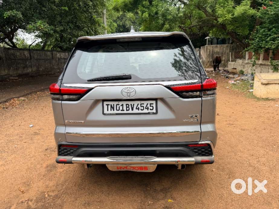 Toyota Innova Hycross 2.0 Zx (o) Hybrid 7 Str, 2024, Petrol