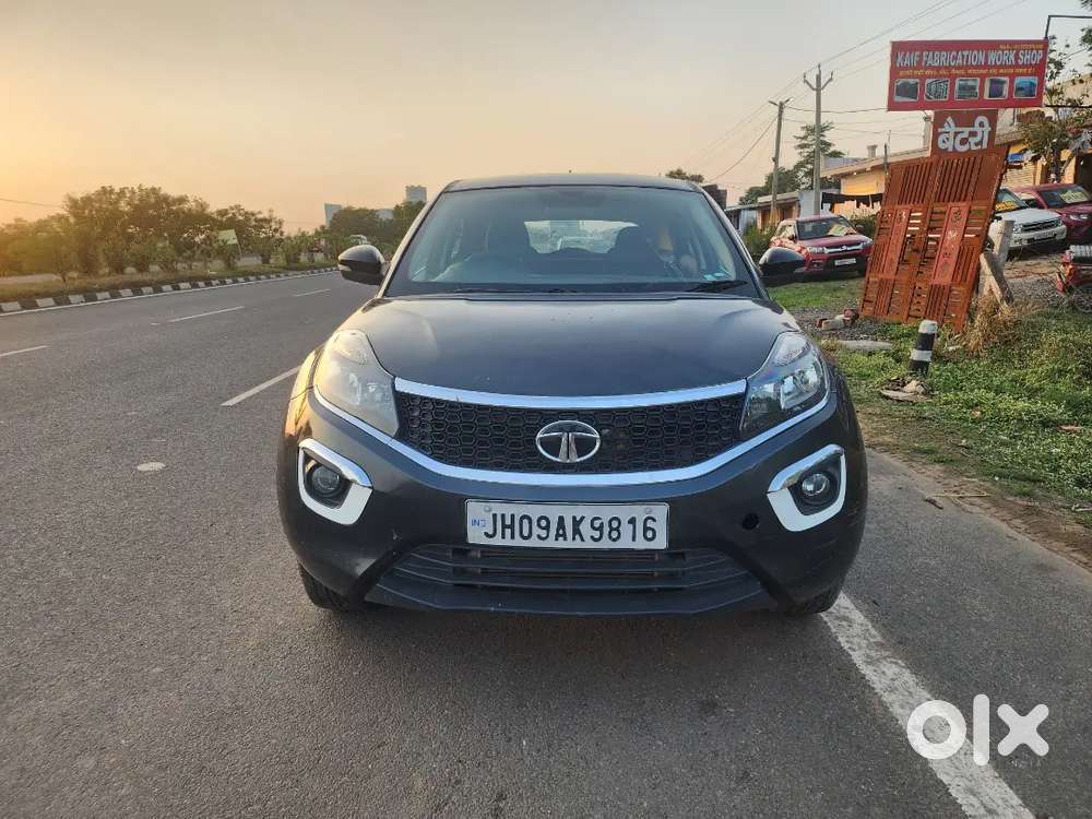 Tata Nexon 2018 Petrol 70000 Km Driven