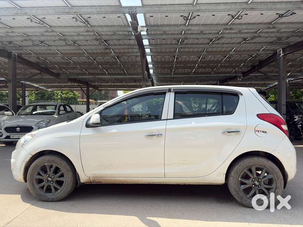 Hyundai I20 Manual 2010