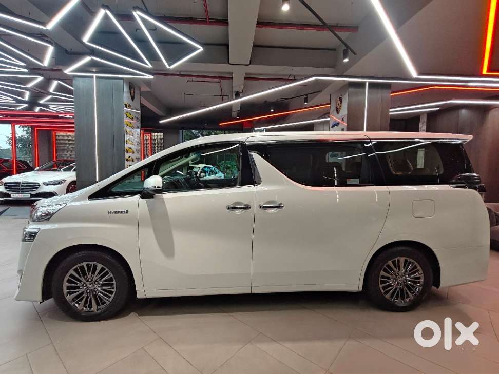 Toyota Vellfire Vip – Executive Lounge, 2020, Petrol
